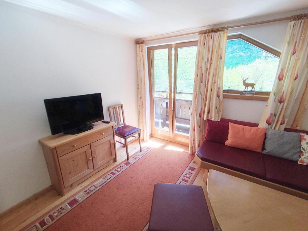 Pretty Holiday Home In Mayerhofen With Balcony مايرهوفن المظهر الخارجي الصورة